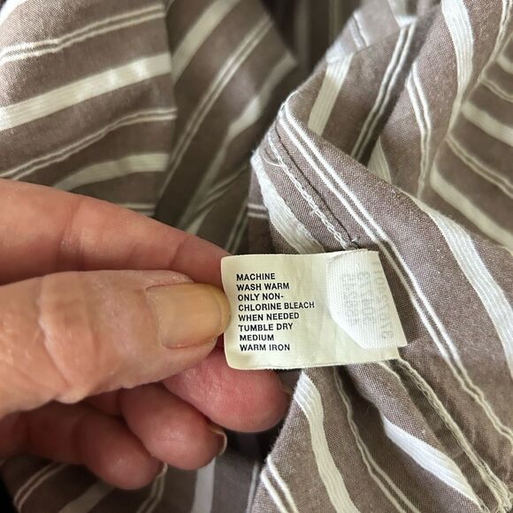Gap Men’s Brown & White StripedCotton Button Down Classic Fit Shirt Size Large - Picture 12 of 13